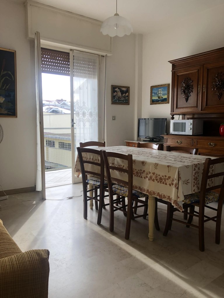 b1a43189-b04a-4e1f-9a0a-faad9f53fffa