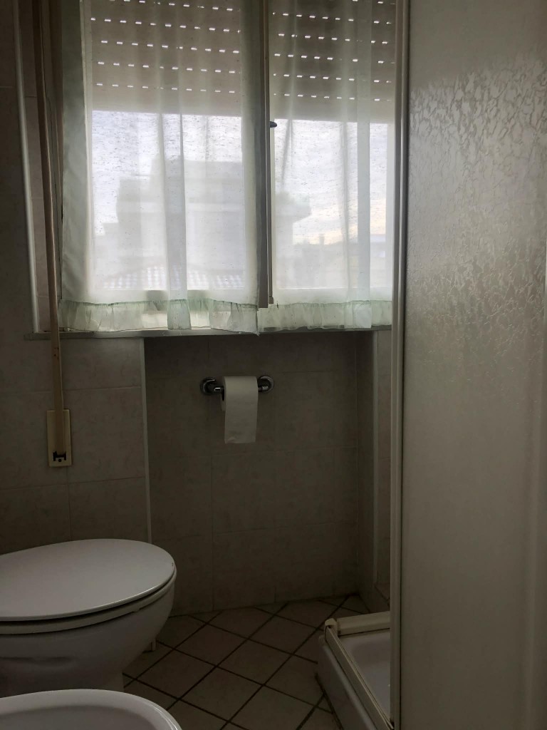 e2294abb-caf2-48ac-ad4c-fbf043b1653d